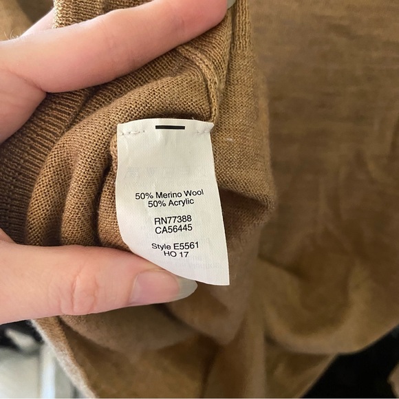 Gap Merino Wool Turtleneck Sweater - Picture 9 of 9